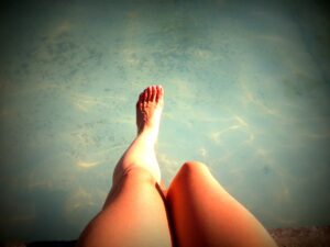Kosmetyki do solarium Wrocław. Jak zadbać o ładną opaleniznę? Opalanie w solarium na oliwkę